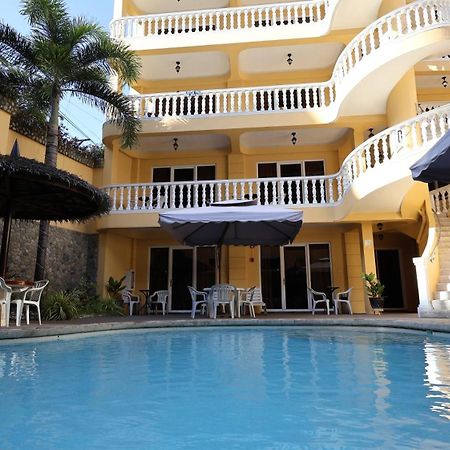 Mermaid Resort And Dive Center ปูแอร์โตกาเลรา ภายนอก รูปภาพ