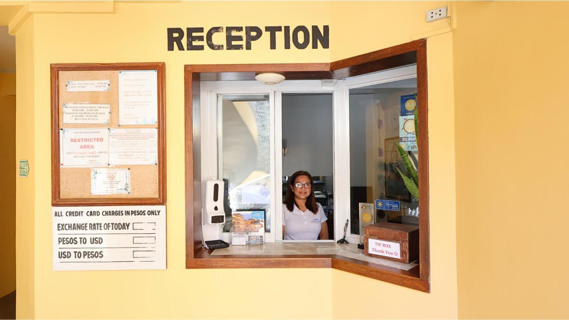 Mermaid Resort And Dive Center ปูแอร์โตกาเลรา ภายนอก รูปภาพ