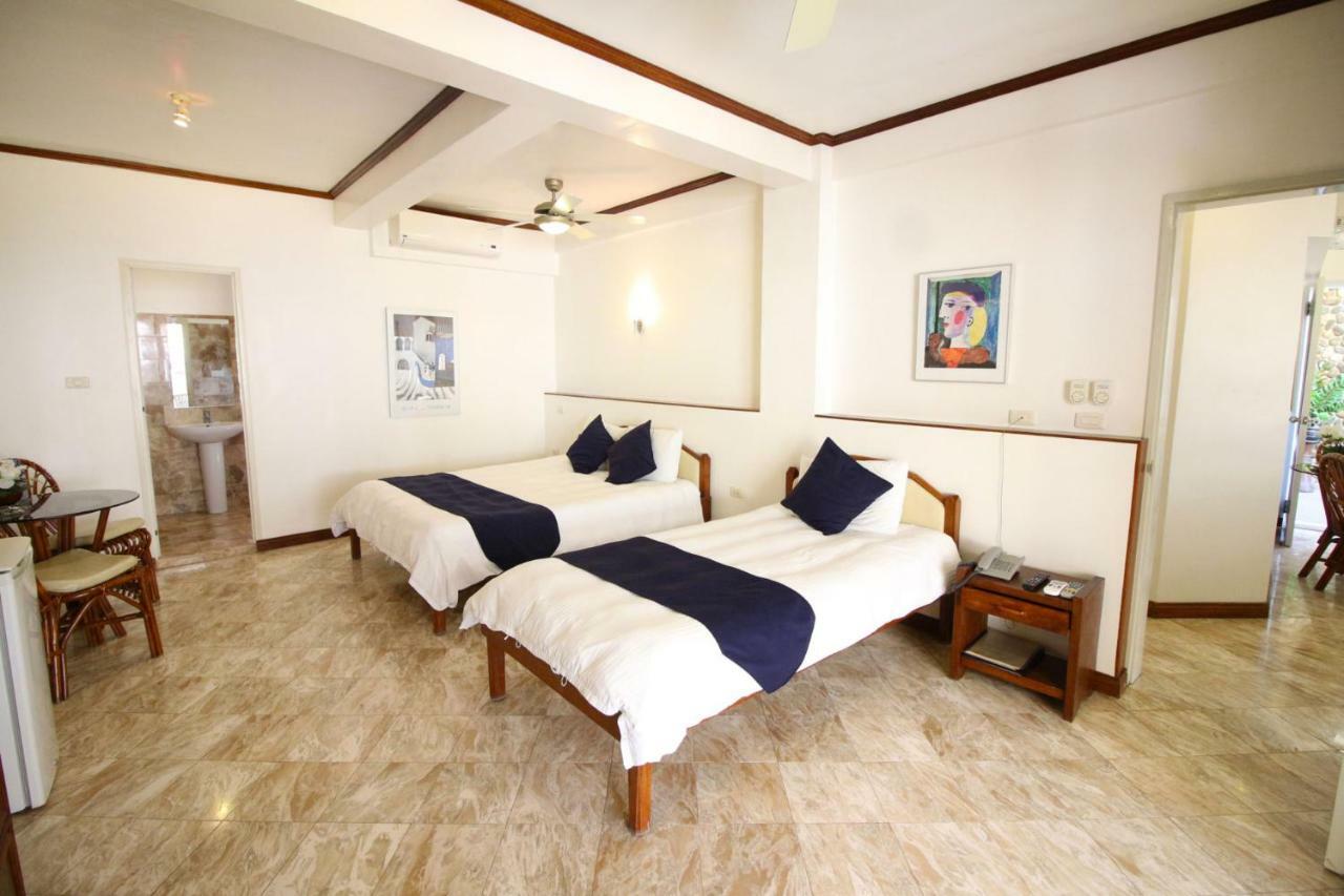 Mermaid Resort And Dive Center ปูแอร์โตกาเลรา ภายนอก รูปภาพ